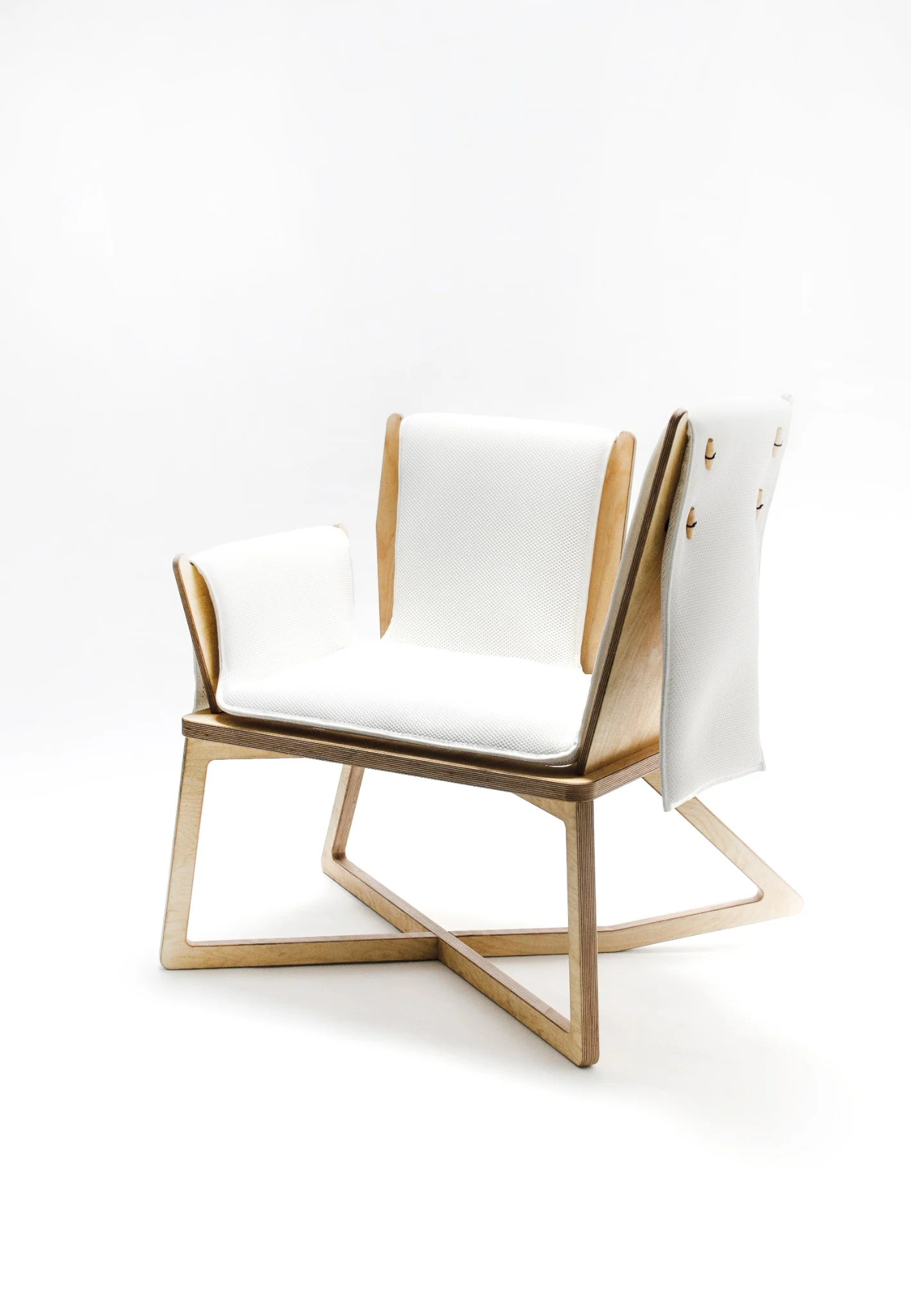 F001 Rocking Chair — design de mobilier BLAD
