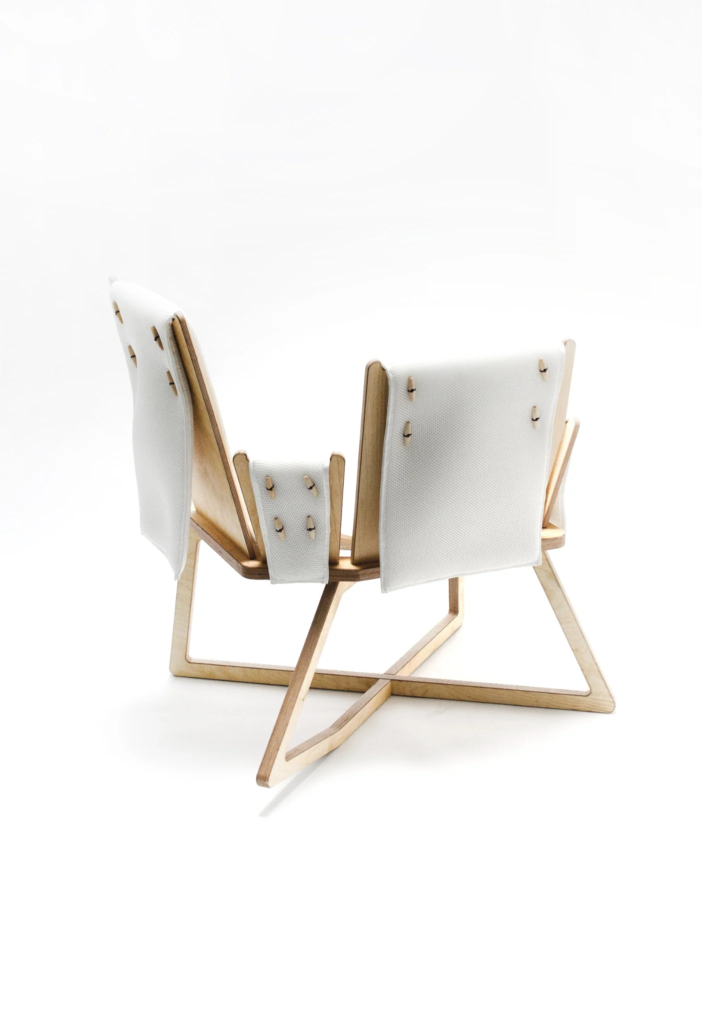 F001 Rocking Chair — design de mobilier BLAD