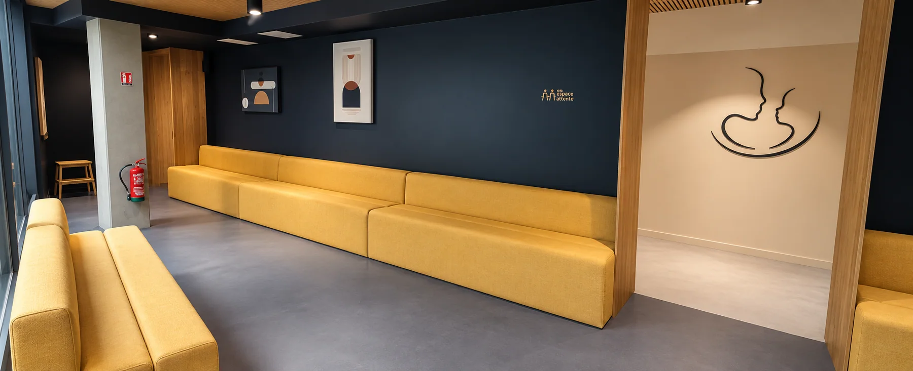 MSP Castellane — Salle d’attente / banquettes sur mesure