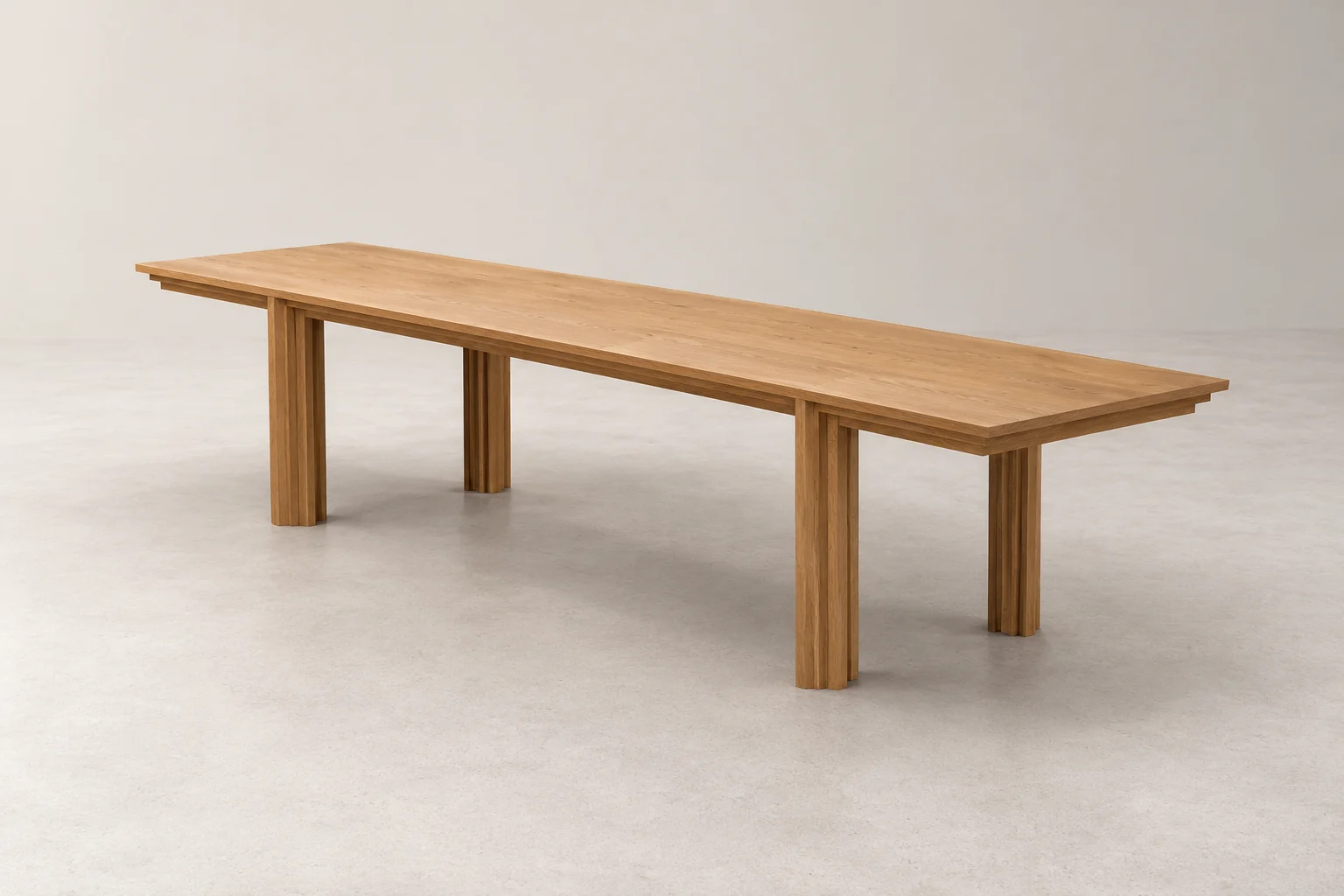 Table Sarpa — vue trois-quarts